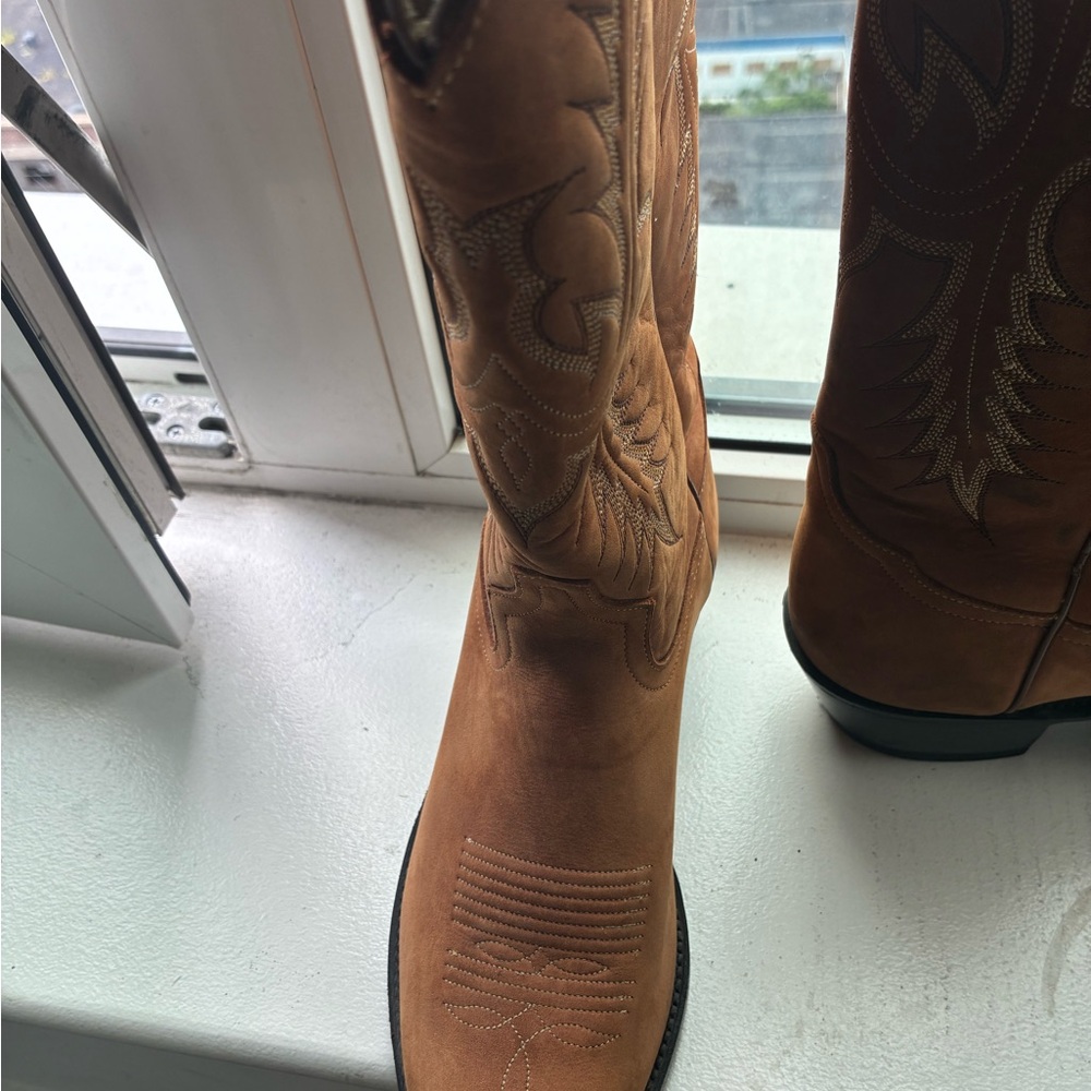 Tony Lama Tan/Brown Western Stitch-Pattern Boots - Picture 2 of 4